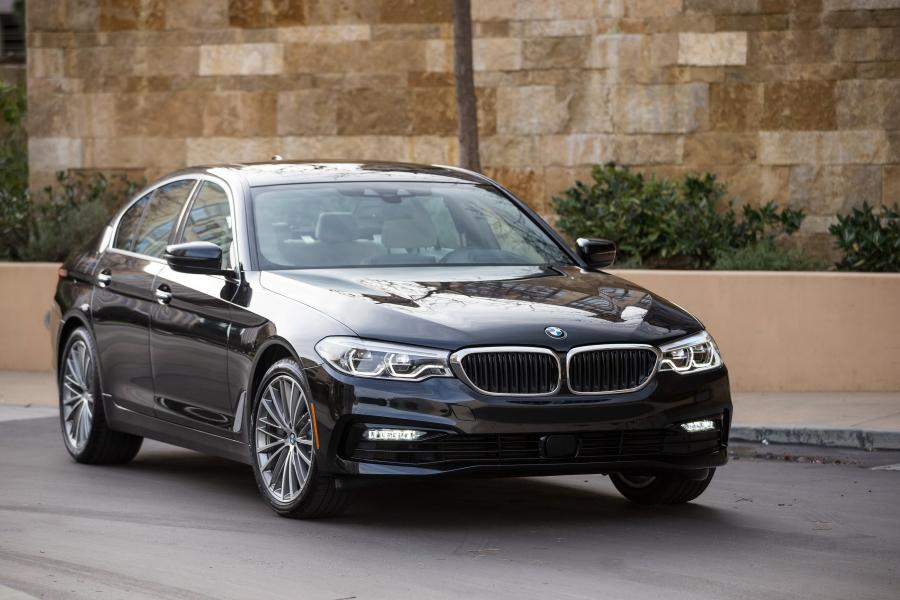 BMW 530i Sedan Sport Line (NA) '2017